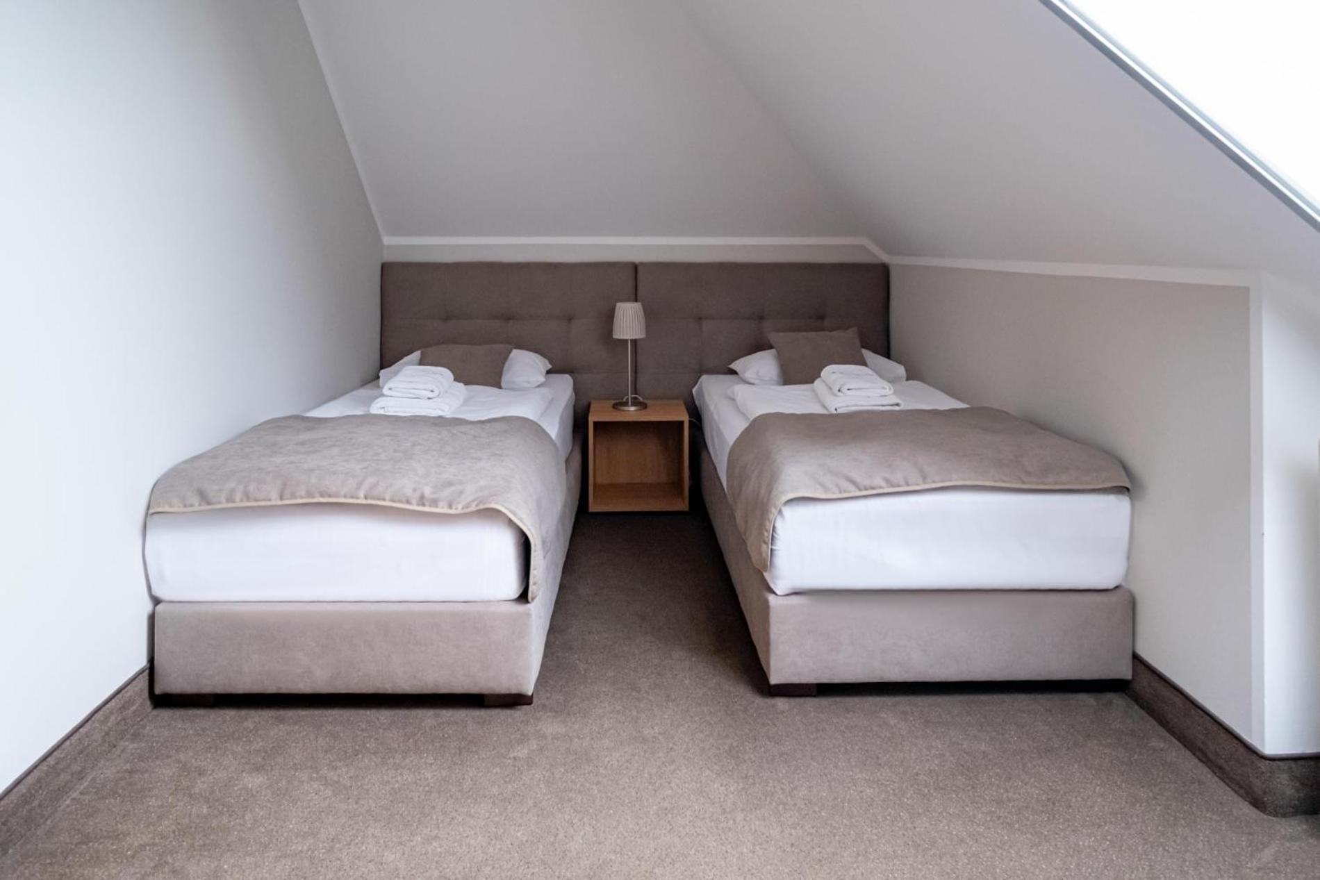 Relax Hotel Stork Lednice Bagian luar foto
