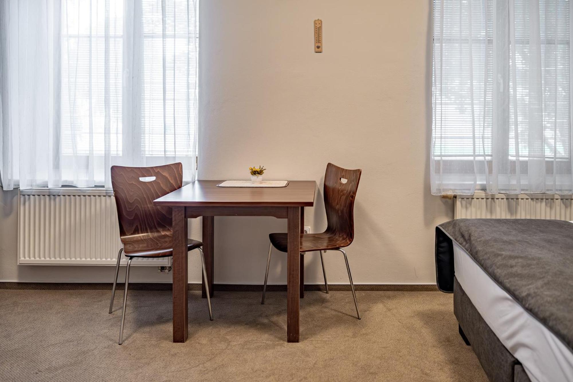 Relax Hotel Stork Lednice Bagian luar foto